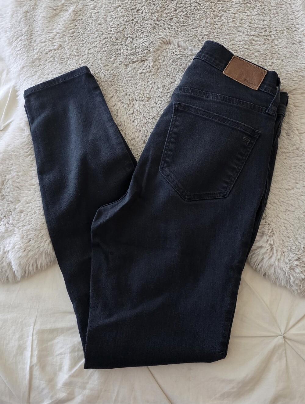 Madewell 9" Mid-Rise Skinny Jeans in Lunar Wash: TENCEL™ Denim Edition